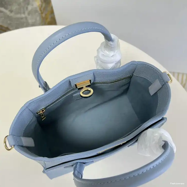 Fashionrepsfam ru LV Bag 2204YA0034 0717